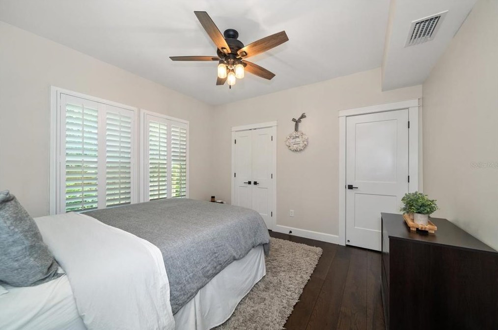 2109 Watrous Ave, Tampa FL 33629-5344 exterior