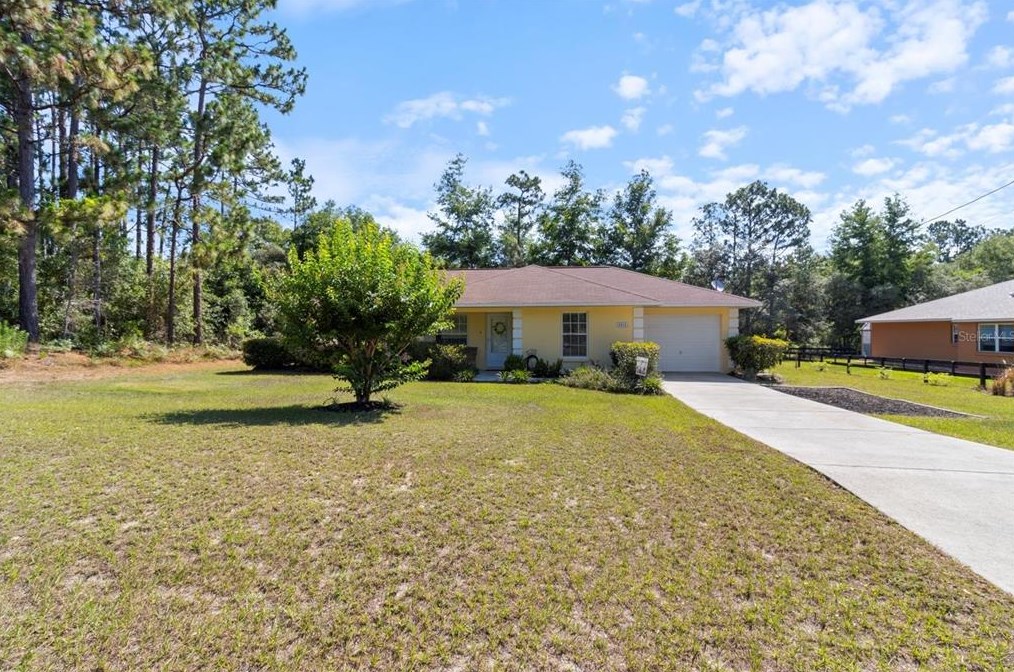 8315 Manuetta Dr, Dunnellon, FL 34434-5762