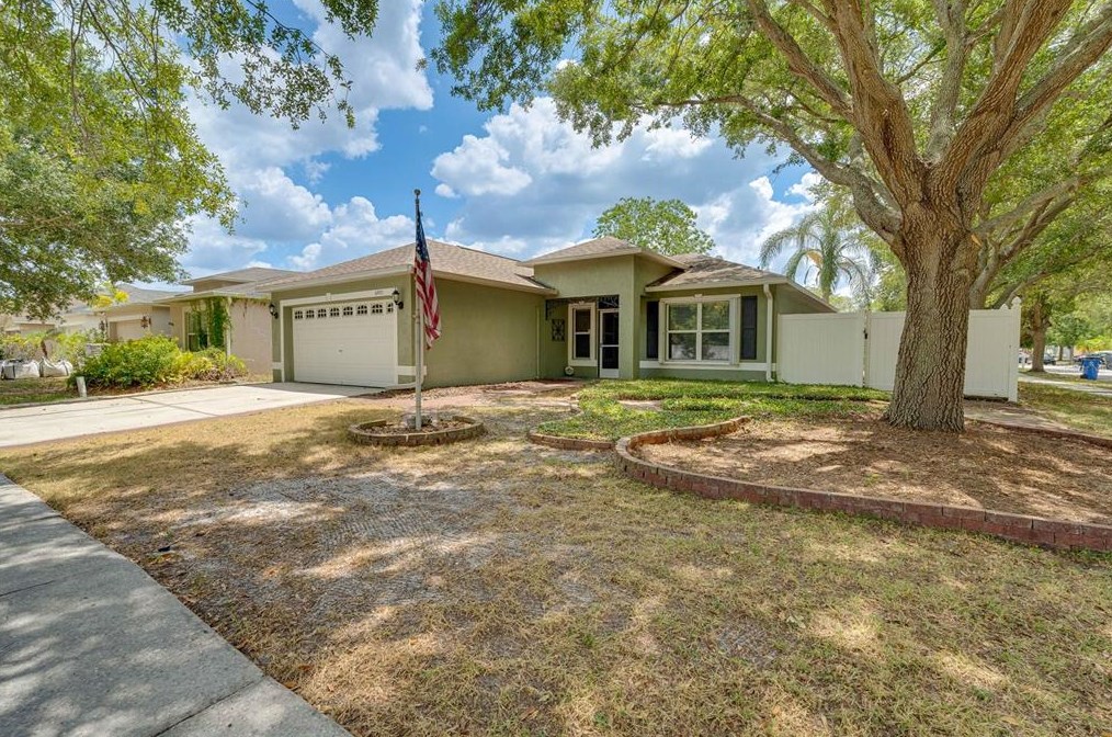6401 Gondola Dr, Riverview, FL 33578-1309