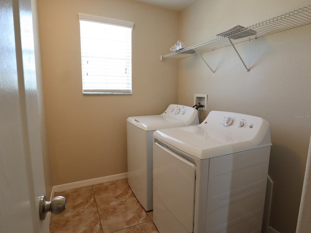 2360 Dovesong Trace Dr, Ruskin FL  33570-5113 exterior