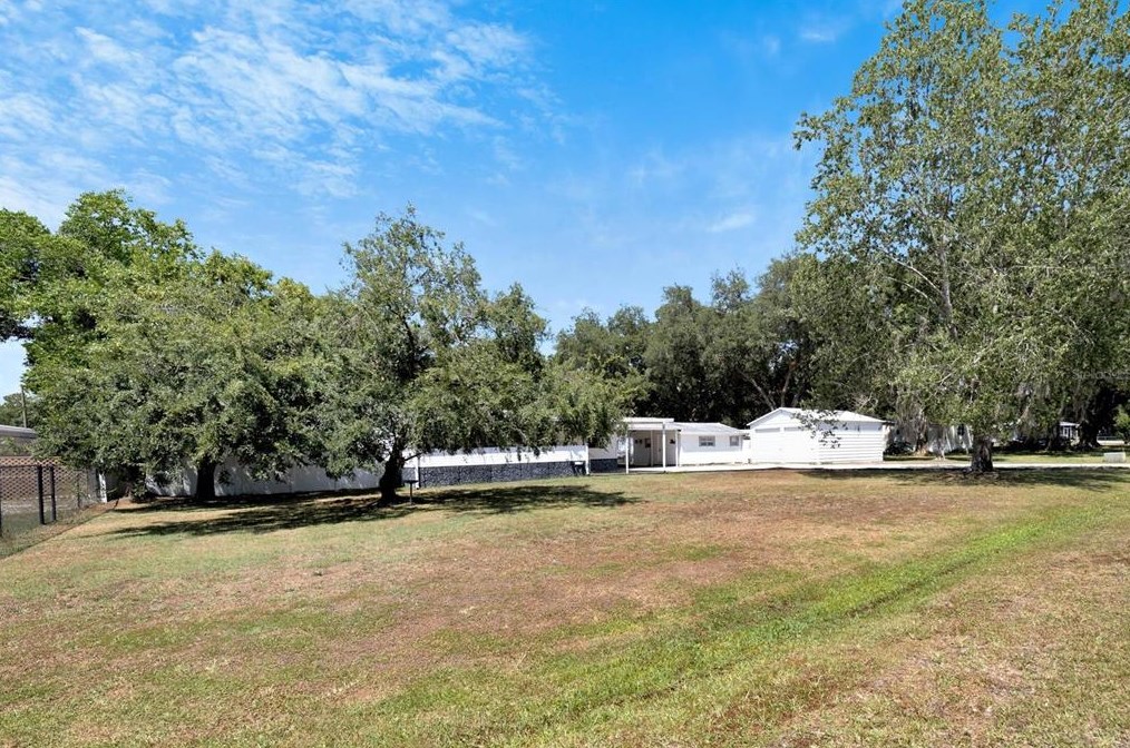 6350 Tulip Dr, Zephyrhills, FL 33544