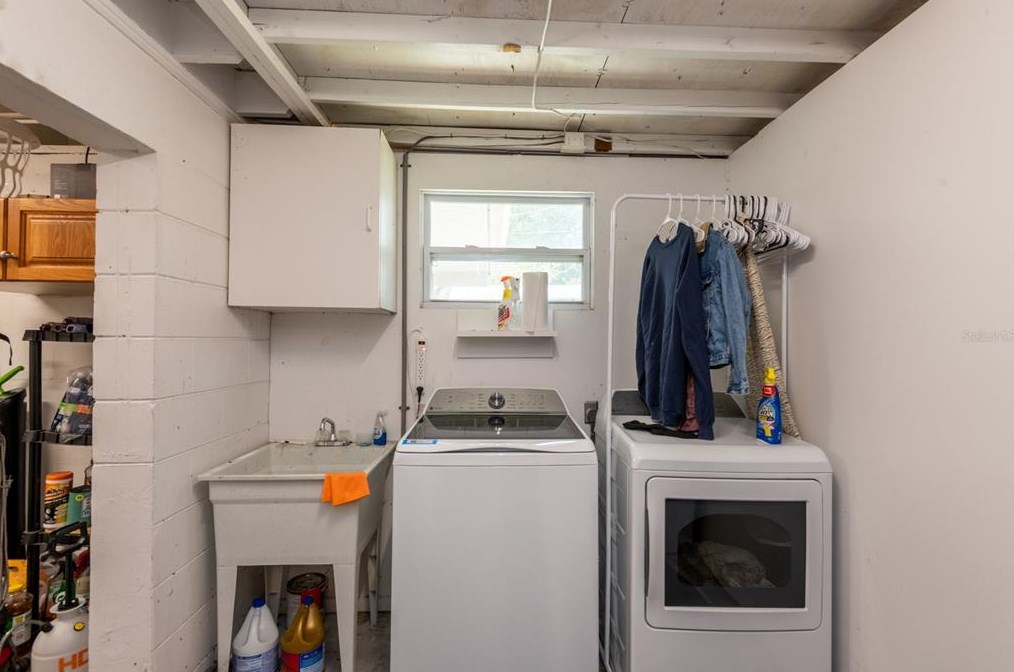 811 River Dr, Tampa FL  33617-7839 exterior