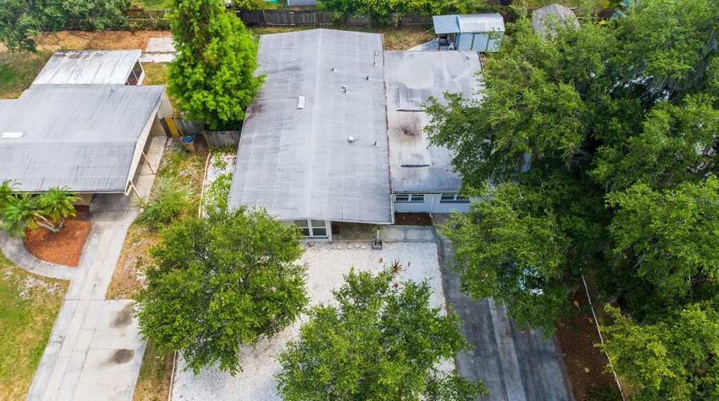 811 River Dr, Tampa FL  33617-7839 exterior