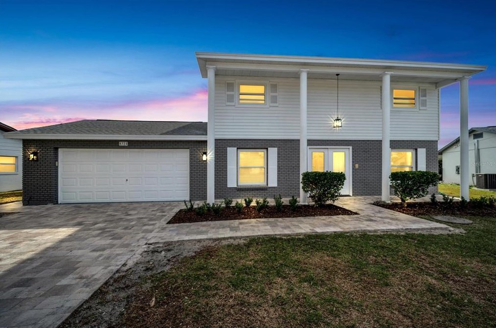 8726 Thornwood Ln, Tampa, FL 33615