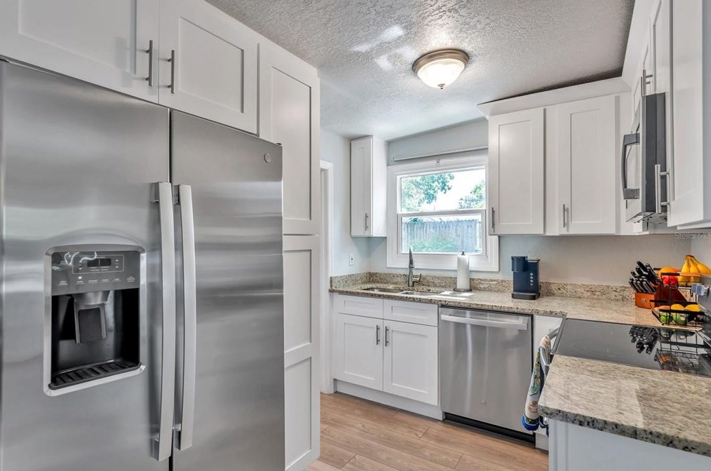 10468 121 Ave, Largo FL  33773-2220 exterior