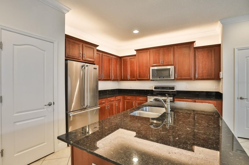 9039 Aspen Hollow Pl, Riverview, FL 33578