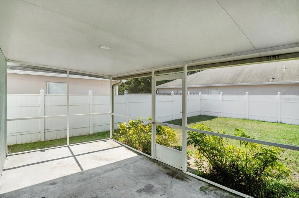 6538 Tabogi Trl, Zephyrhills FL 33545-1362 exterior