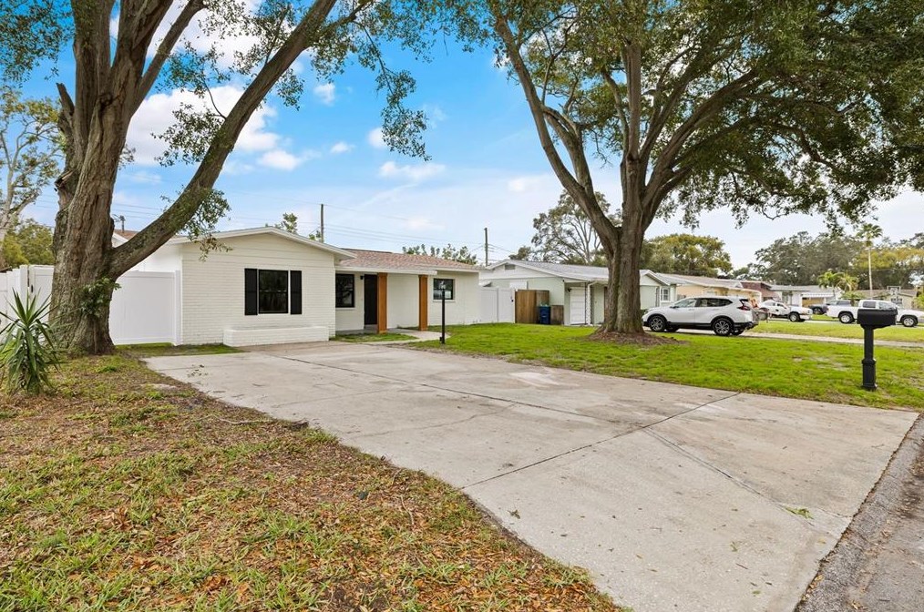 11175 109th Way, Largo, FL 33778