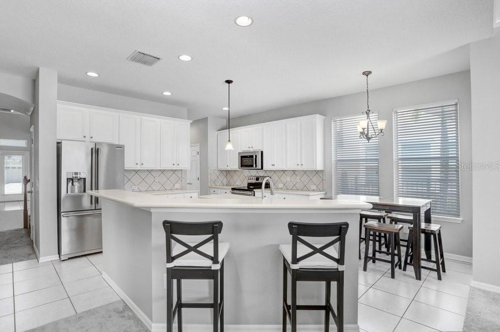 10027 Brompton Dr, Tampa FL 33626-5125 exterior