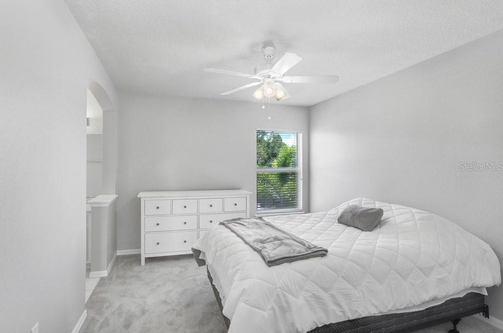 10027 Brompton Dr, Tampa FL 33626-5125 exterior