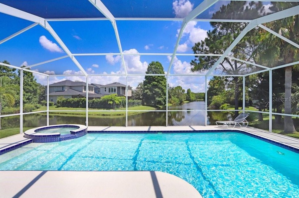 10027 Brompton Dr, Tampa FL 33626-5125 exterior