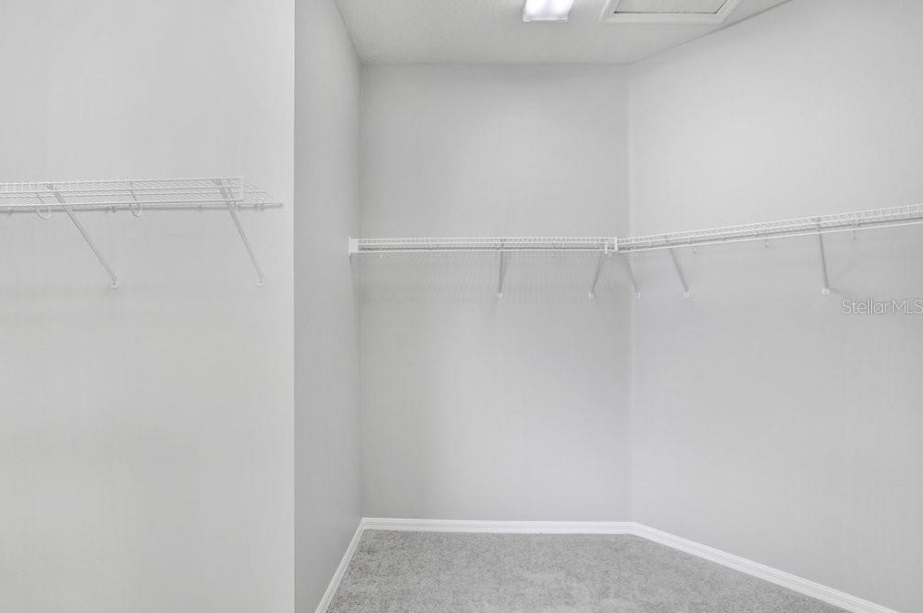 10027 Brompton Dr, Tampa FL 33626-5125 exterior