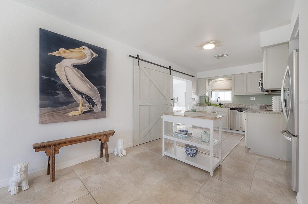 826 90th Ave, Saint Petersburg FL  33702-3024 exterior