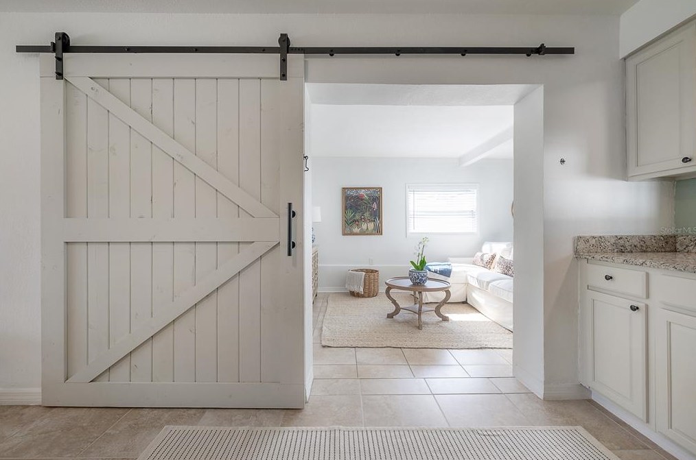 826 90th Ave, Saint Petersburg FL  33702-3024 exterior