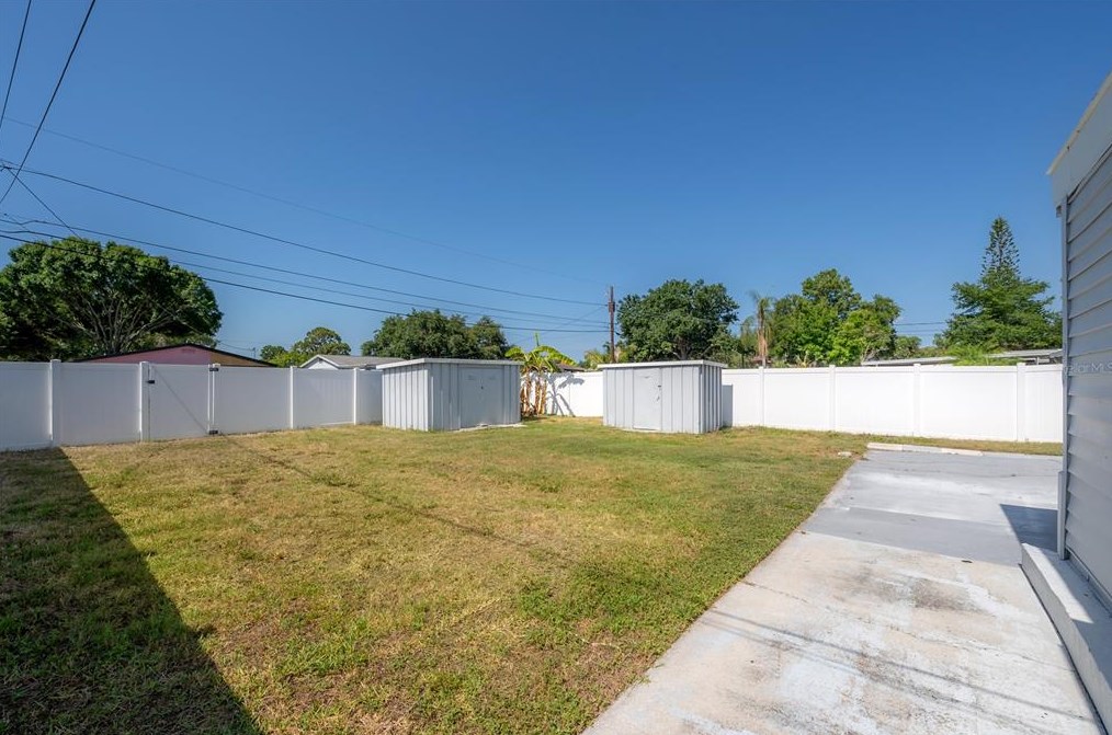 826 90th Ave, Saint Petersburg FL  33702-3024 exterior