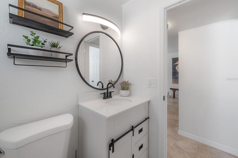 826 90th Ave, Saint Petersburg FL  33702-3024 exterior