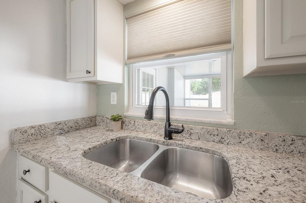 826 90th Ave, Saint Petersburg FL  33702-3024 exterior