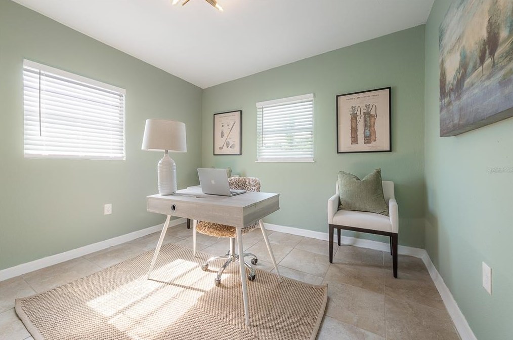 826 90th Ave, Saint Petersburg FL  33702-3024 exterior