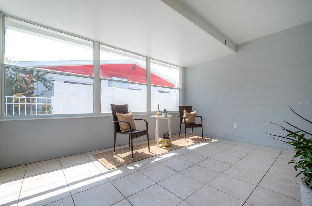 826 90th Ave, Saint Petersburg FL  33702-3024 exterior