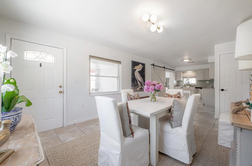 826 90th Ave, Saint Petersburg FL  33702-3024 exterior