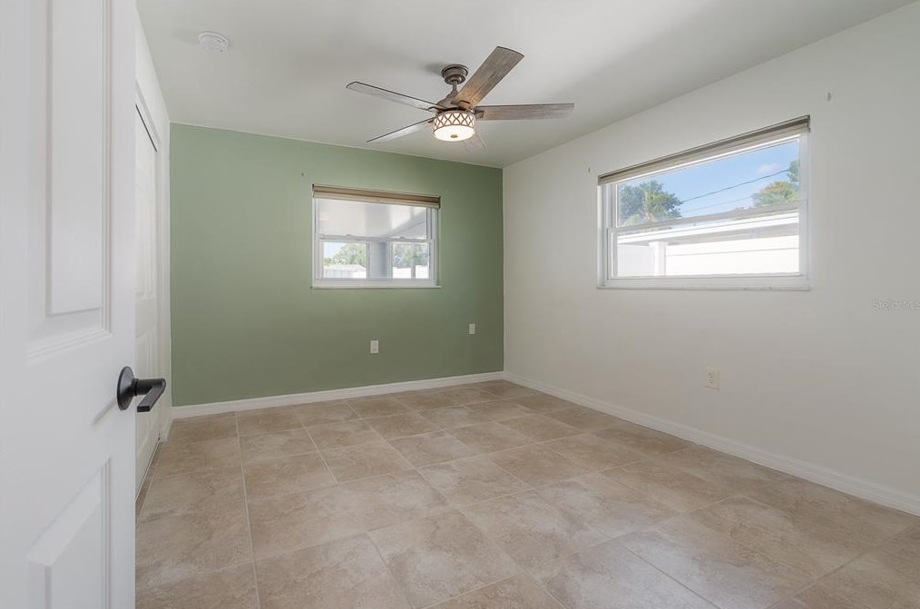 826 90th Ave, Saint Petersburg FL  33702-3024 exterior