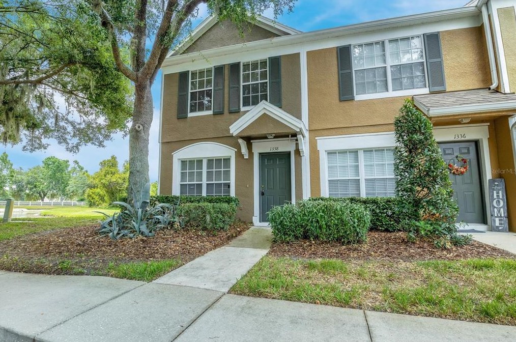 1338 Standridge Dr, Zephyrhills, FL 33543