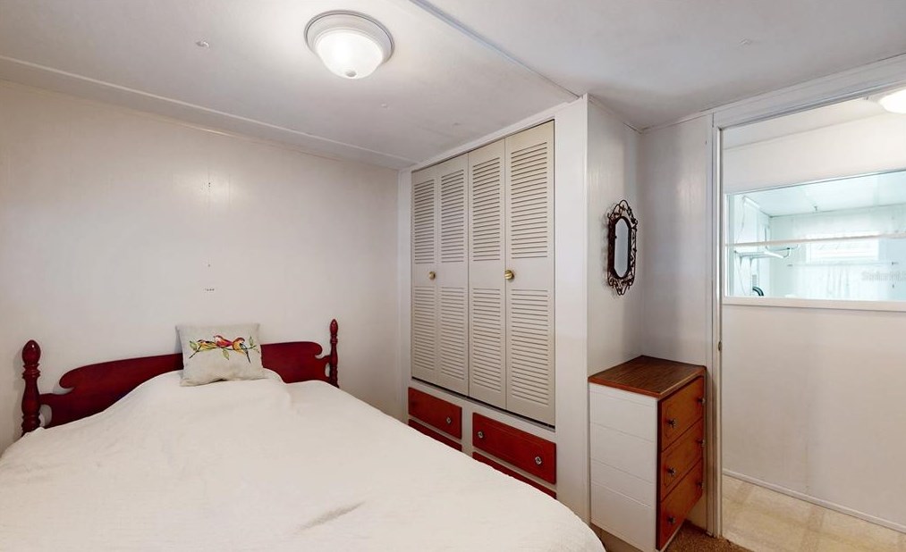 37432 Tropical Dr, Zephyrhills FL 33541-5353 exterior