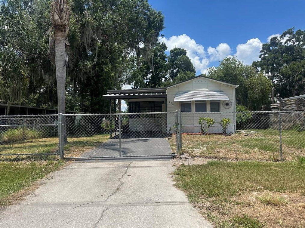 707 Marianna Rd, Auburndale, FL 33823