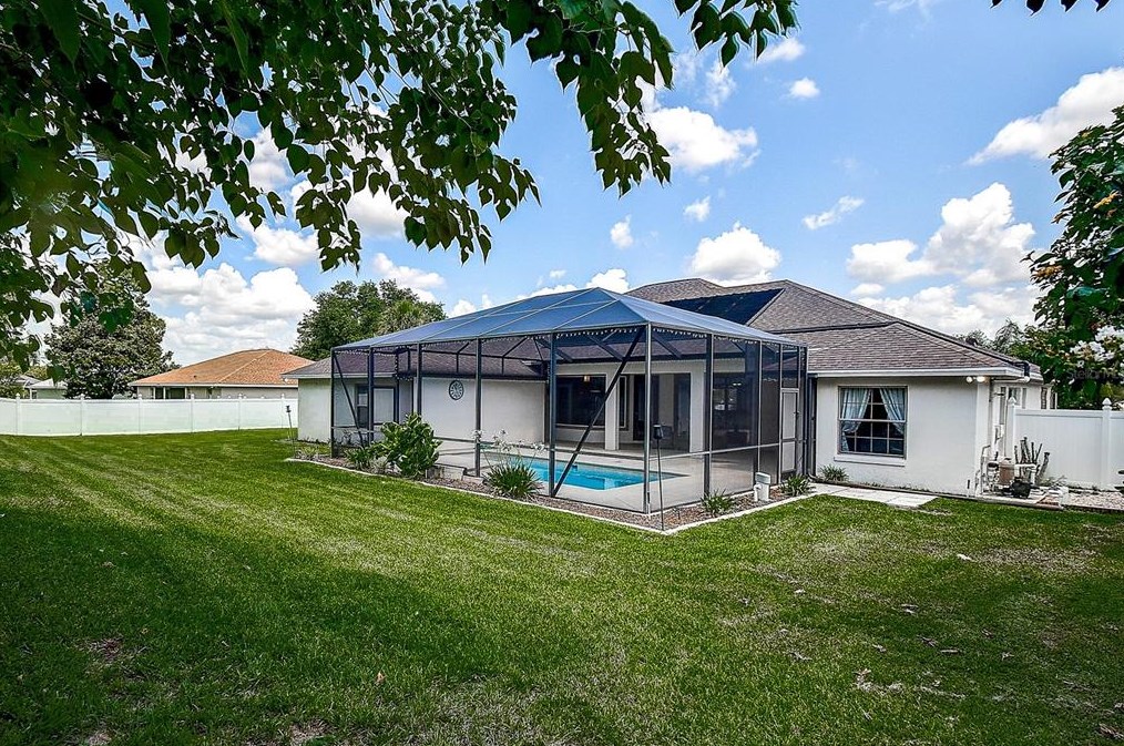 4240 106th St, Belleview FL  34420-3630 exterior