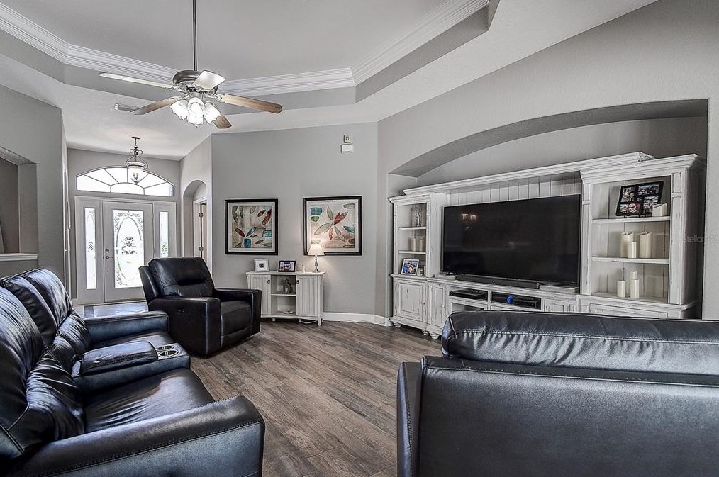 4240 106th St, Belleview FL  34420-3630 exterior