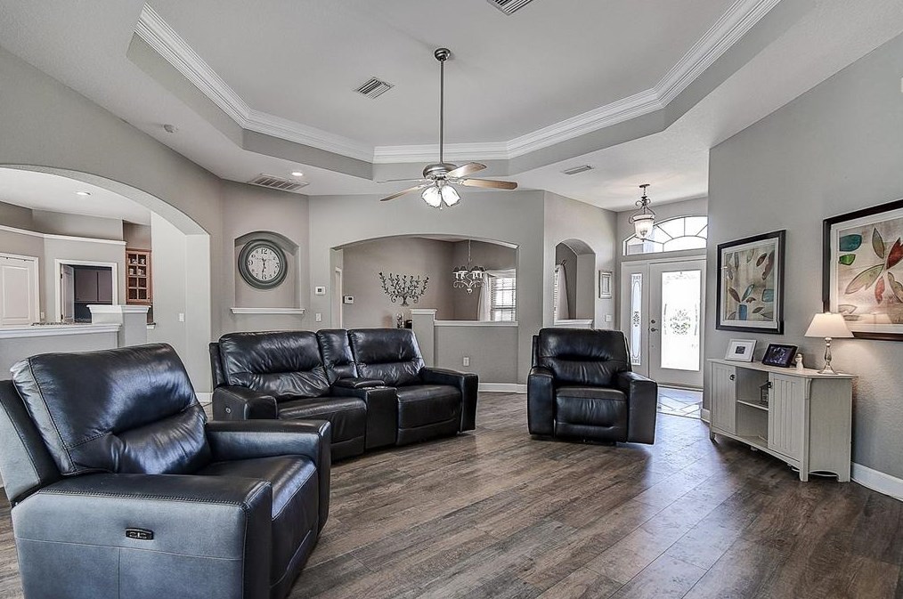 4240 106th St, Belleview FL  34420-6831 exterior