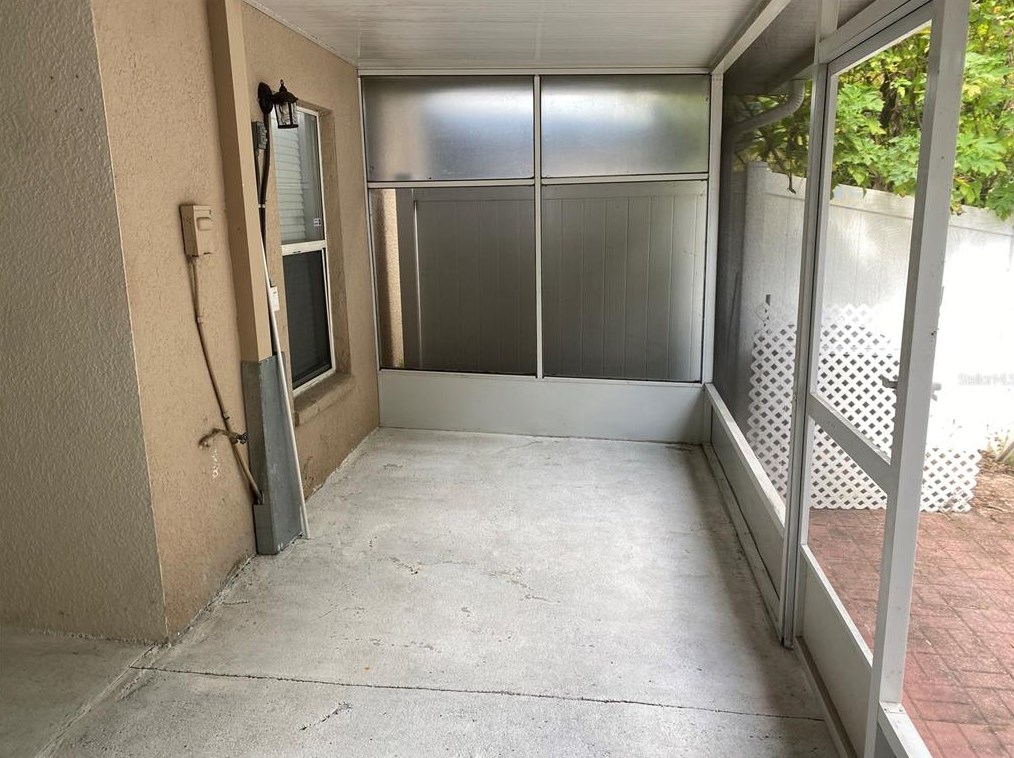 30133 Barnaby Ln, Zephyrhills FL 33543-3701 exterior