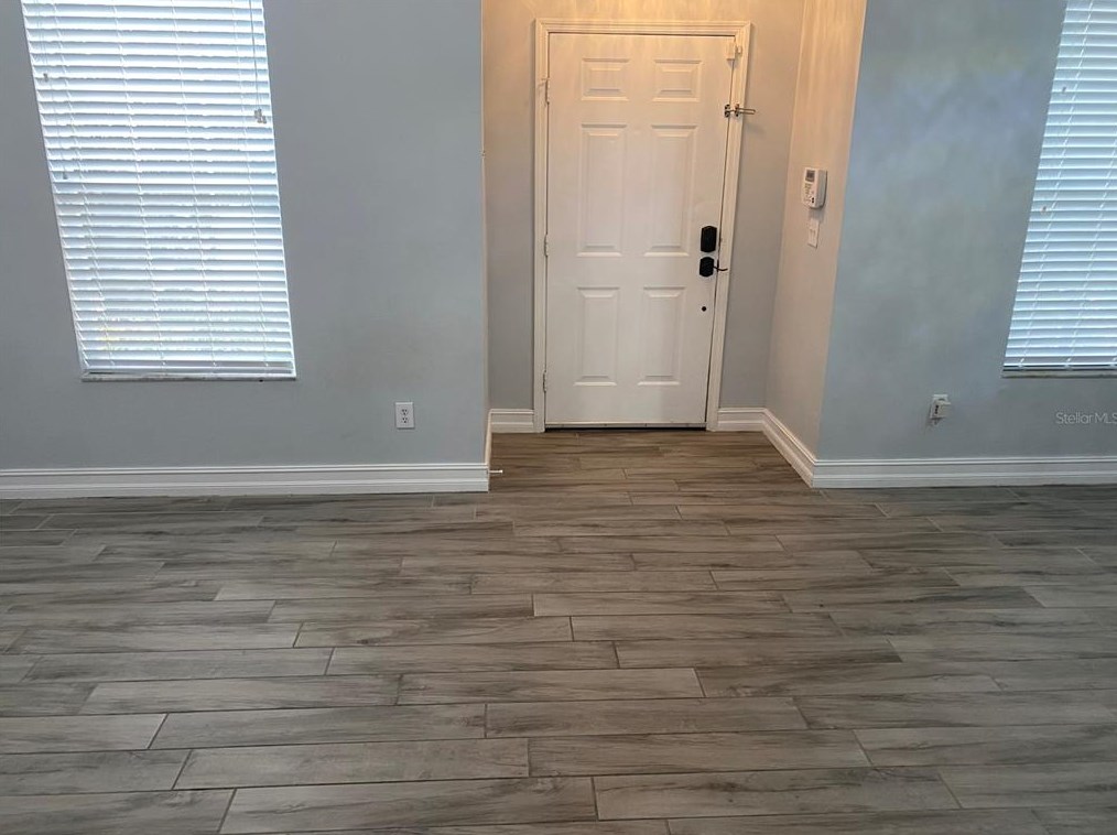 30133 Barnaby Ln, Zephyrhills FL 33543-3701 exterior