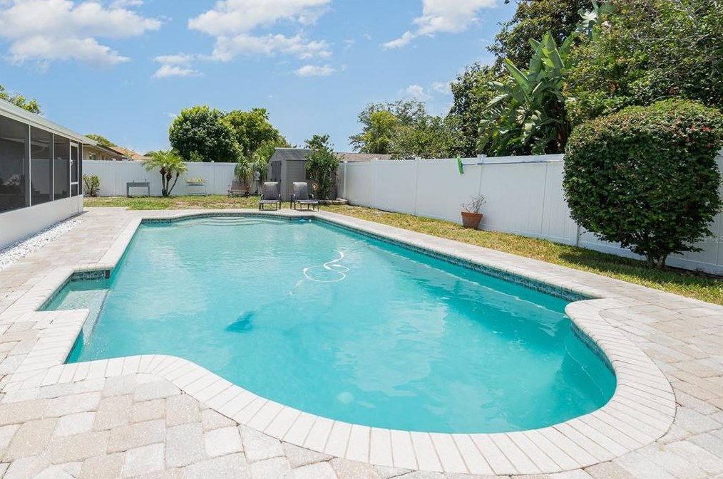 1037 Manchester Cir, Winter Park, FL 32792