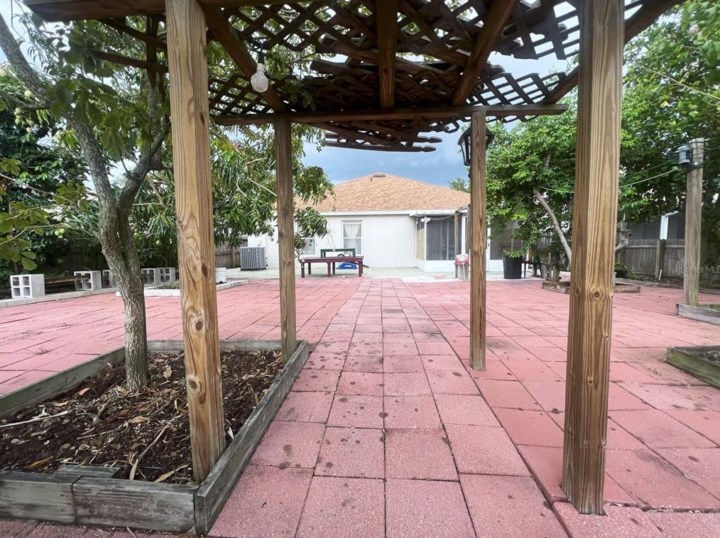 10431 Hunters Haven Blvd, Riverview FL 33578-3362 exterior