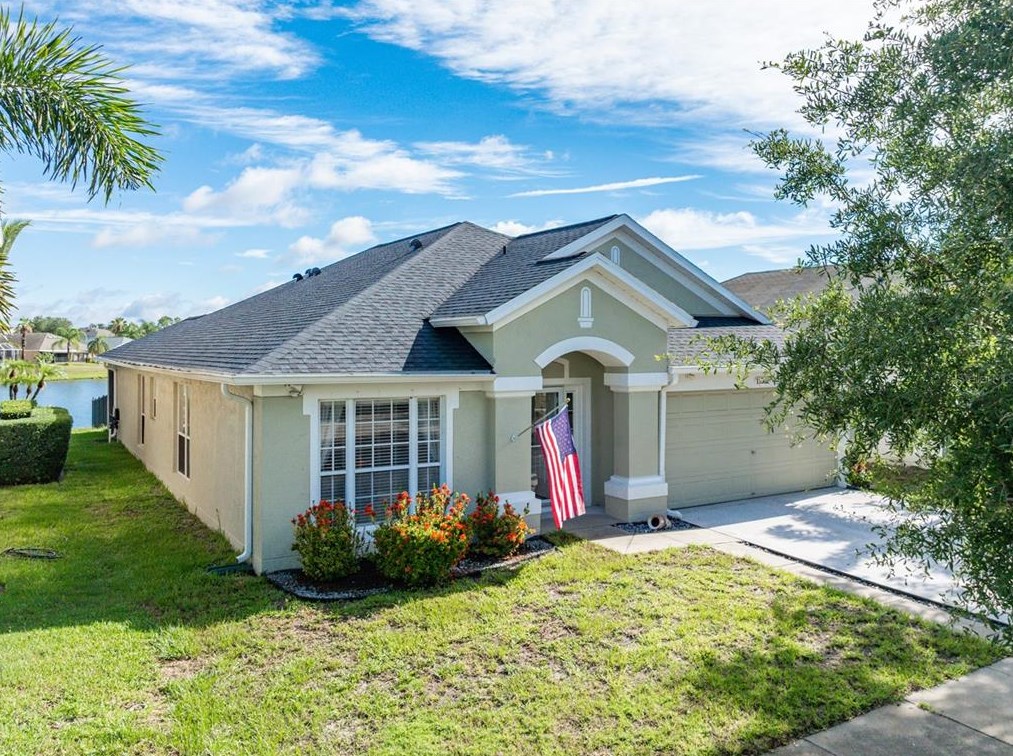 11562 Misty Isle Ln, Riverview, FL 33579