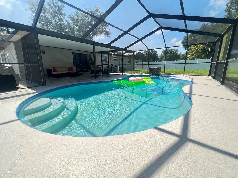 1534 Mclin Dr, Plant City FL  33565-5268 exterior