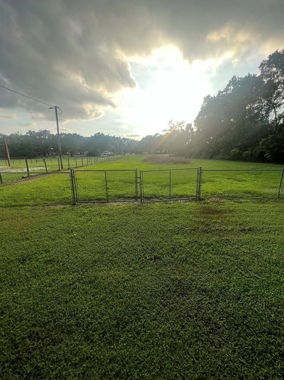 1534 Mclin Dr, Plant City FL  33565-5268 exterior