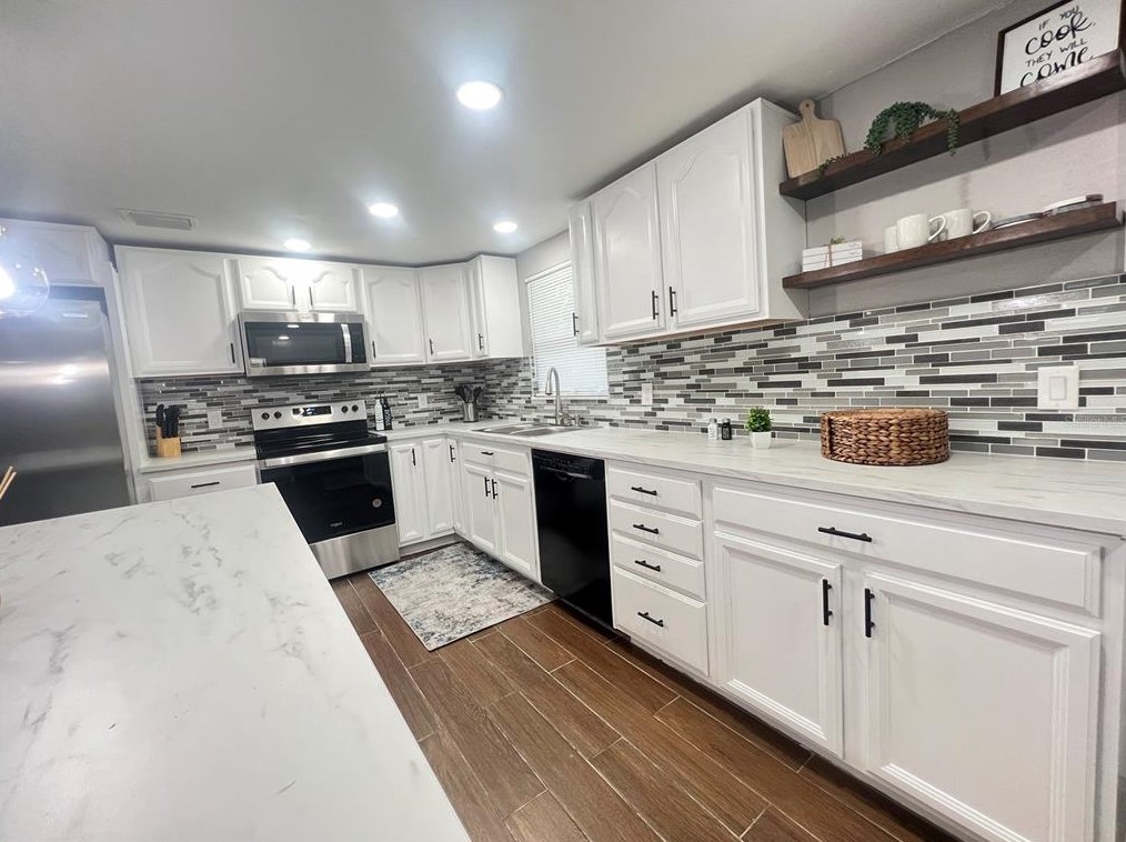 1534 Mclin Dr, Plant City FL  33565-5268 exterior