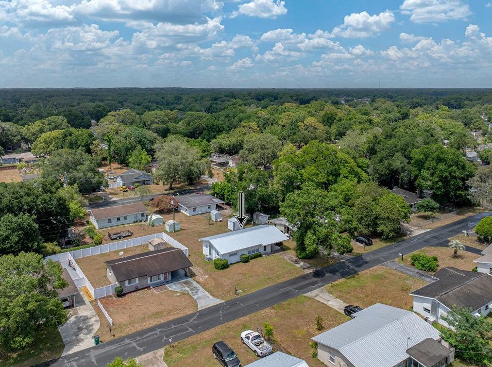 39055 Park Dr, Zephyrhills, FL 33542-4654