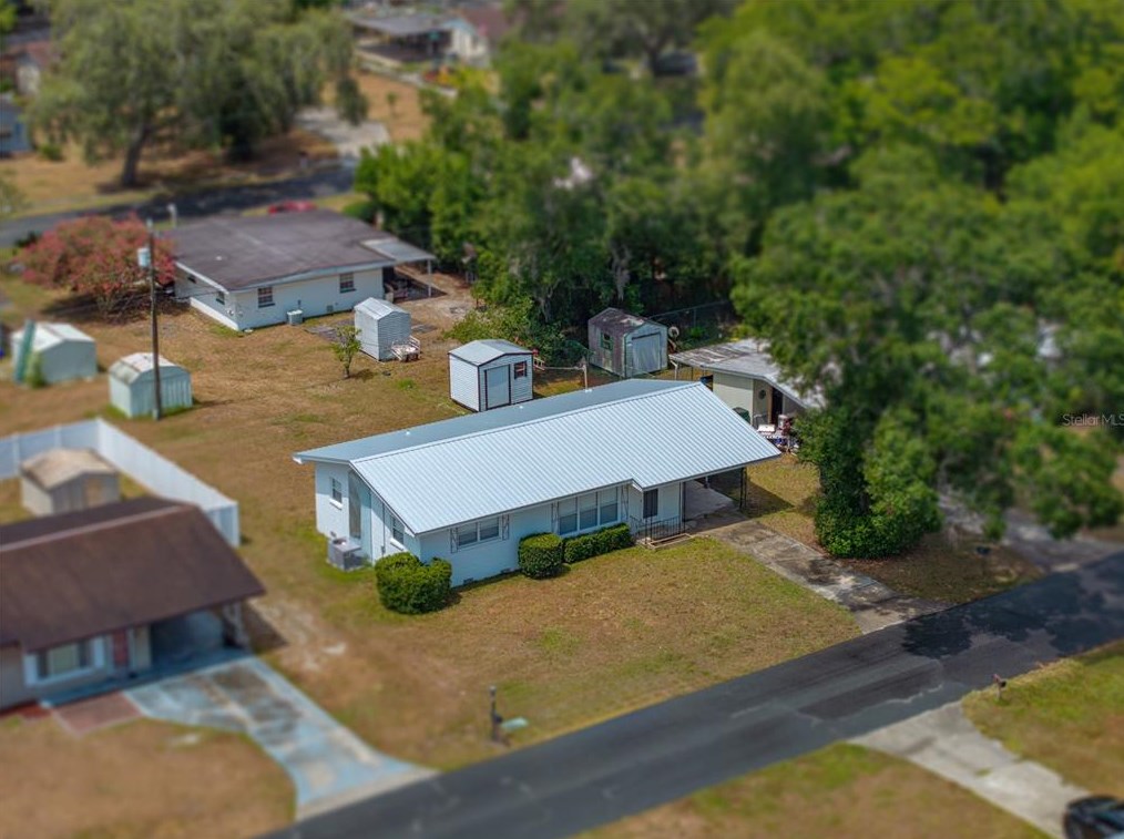 39055 Park Dr, Zephyrhills FL 33542-4654 exterior