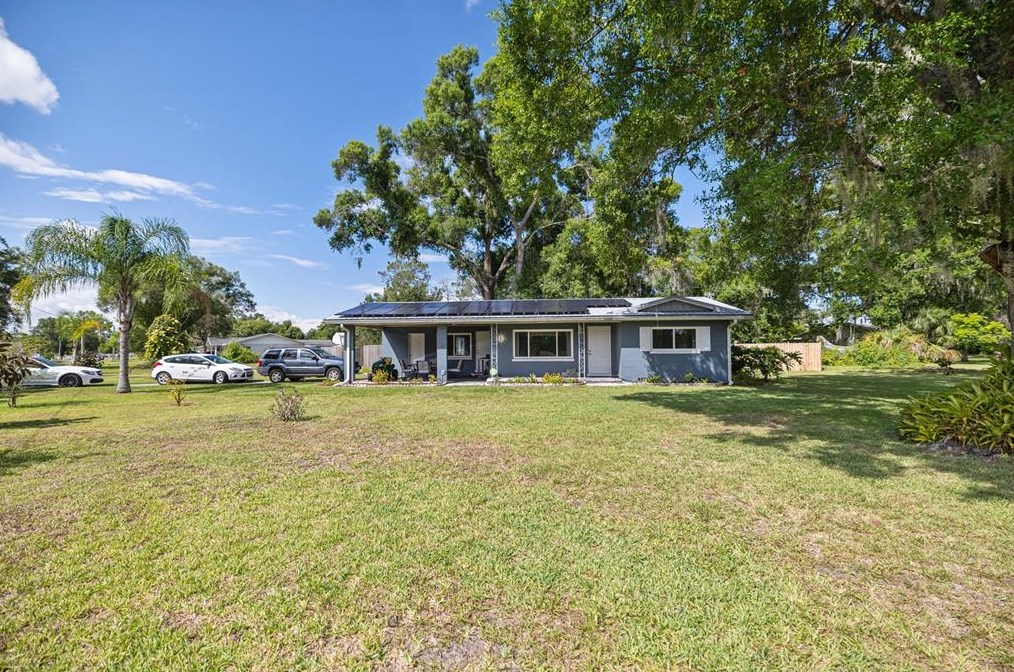 3001 Der Rd, Plant City, FL 33566