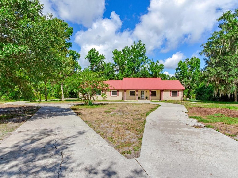 10139 Bryant Rd, Lithia, FL 33547