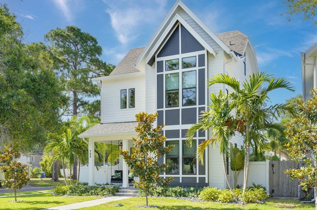 799 46th Ave, Saint Petersburg, FL 33703-3710