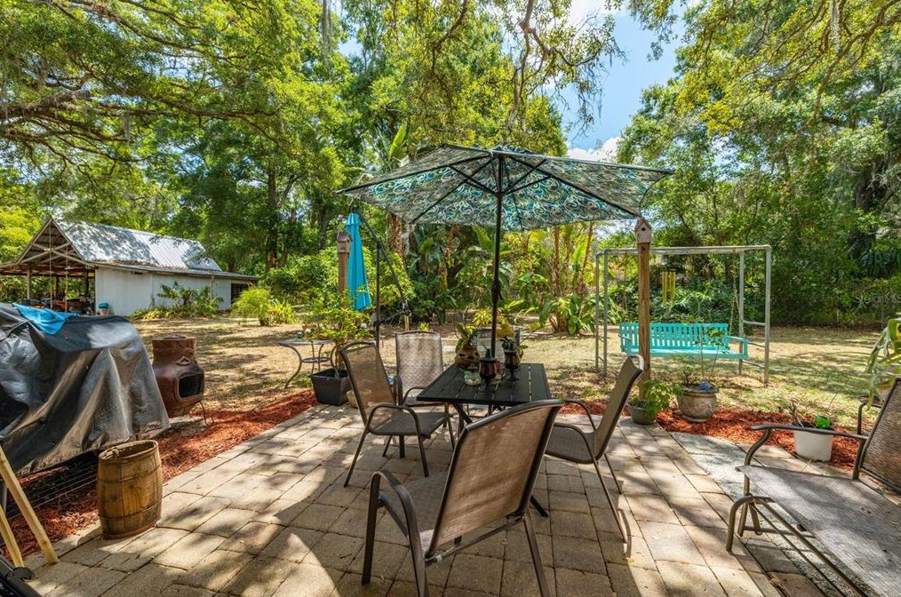 16637 Livingston Ave, Lutz FL  33559-5767 exterior