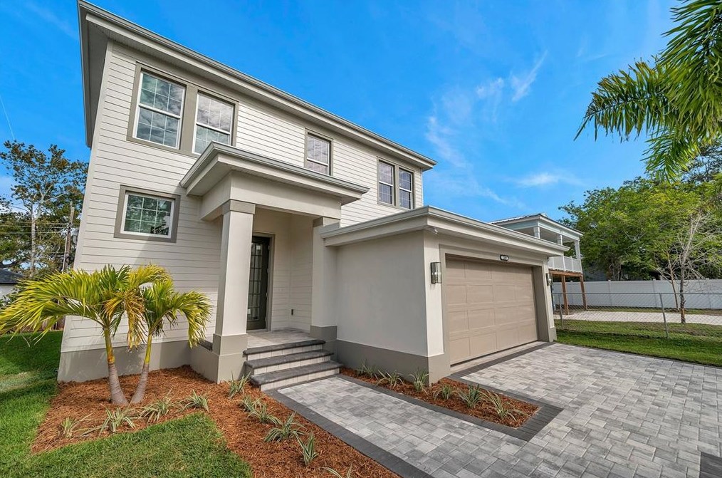 2369 Bahia Vista St, Sarasota, FL 34239