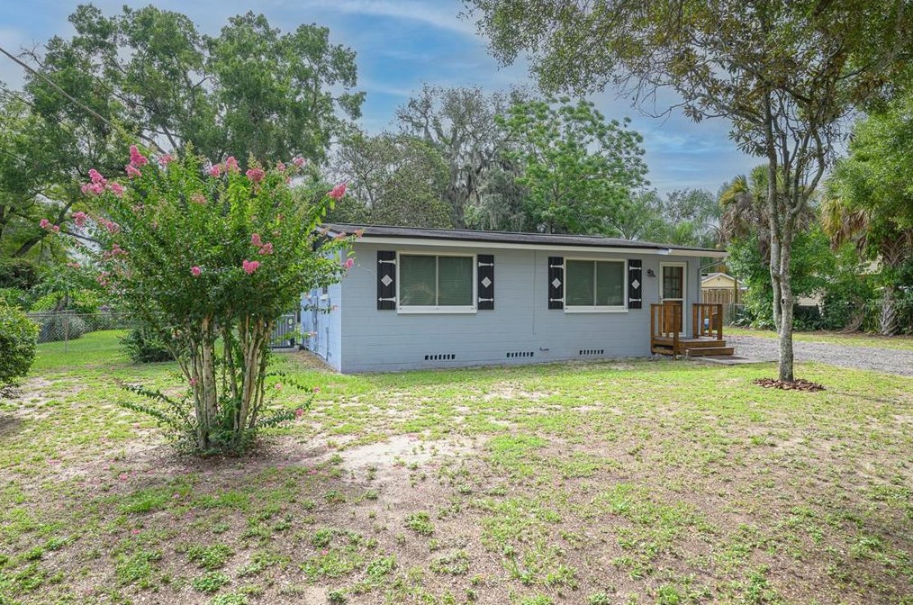 409 Limona Rd, Brandon, FL 33510