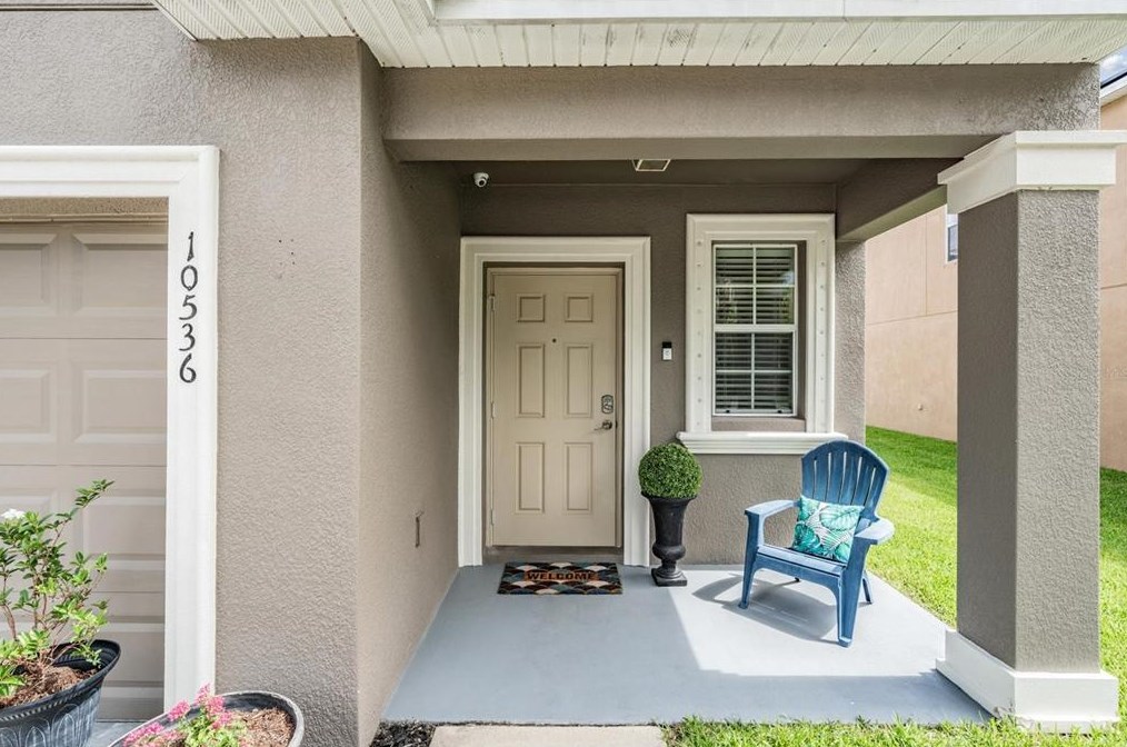10536 Standing Stone Dr, Wimauma FL  33598 exterior