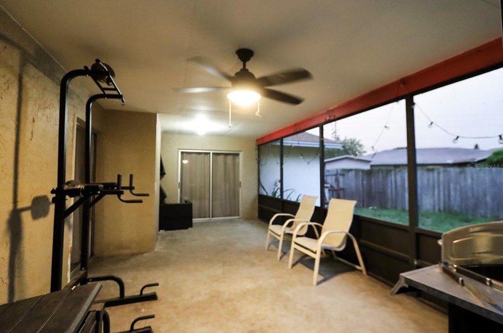 5929 72 St, Saint Petersburg FL  33710-4660 exterior