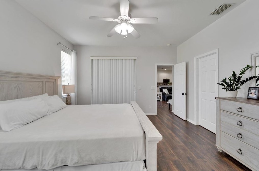 11045 Holly Cone Dr, Riverview FL  33569-2013 exterior